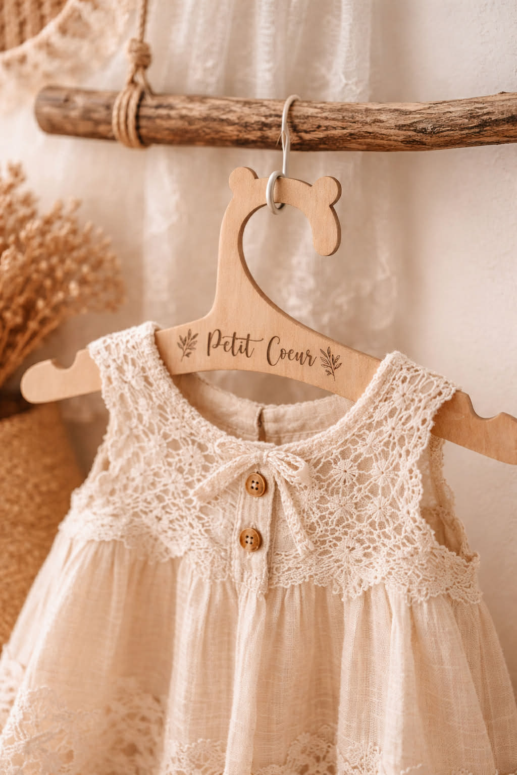 Cintre bébé personnalisé en bois – Lot de 3